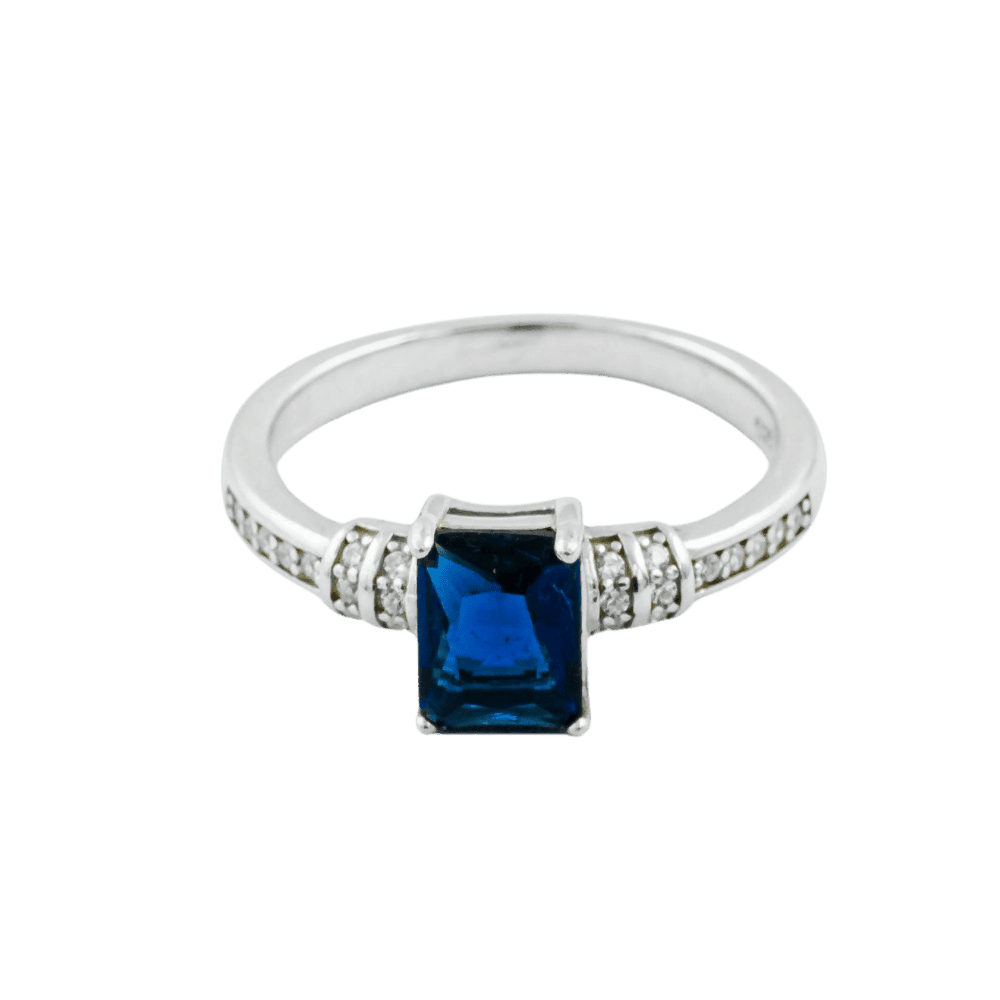 画像：サファイアリング